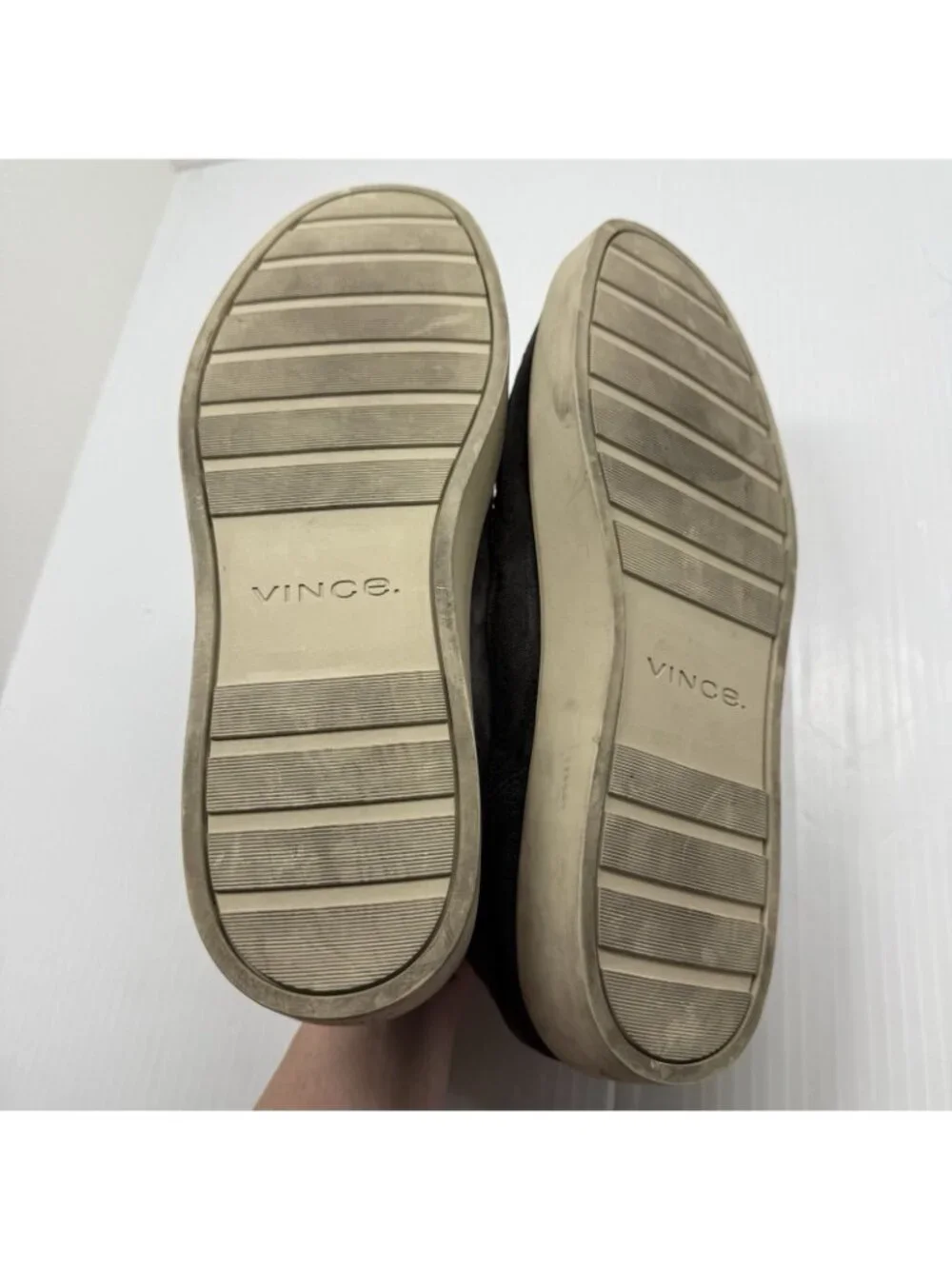 Vince Mens Suede Chukka Boots Size 7.5 Grey Moc Toe Minimalist Streetwear